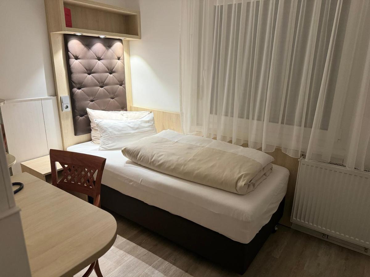 Hotel Haase Laatzen Extérieur photo